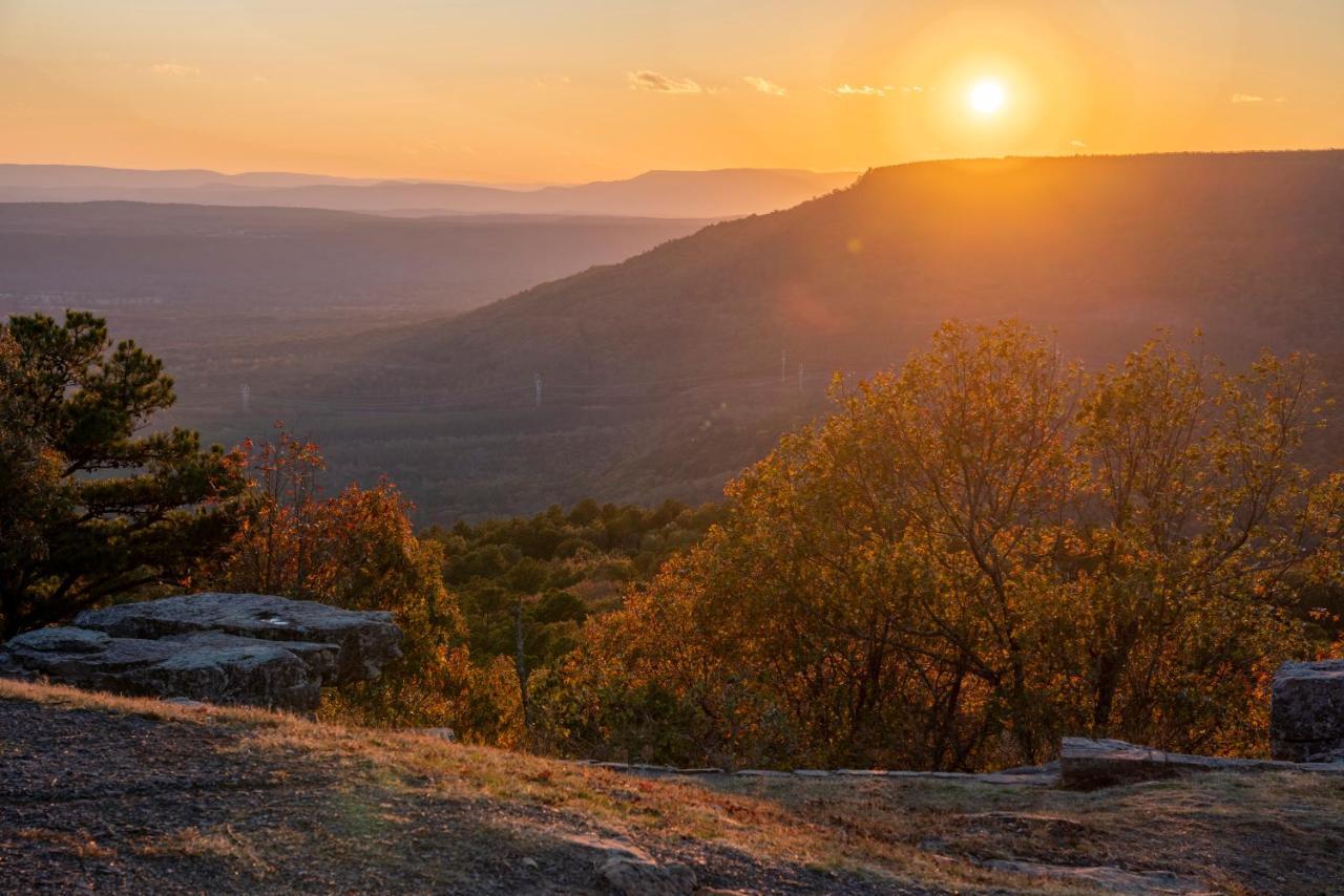 Villa Nebo'S Foot, Hiking And Biking Escape With Game Shed Dardanelle Exterior foto